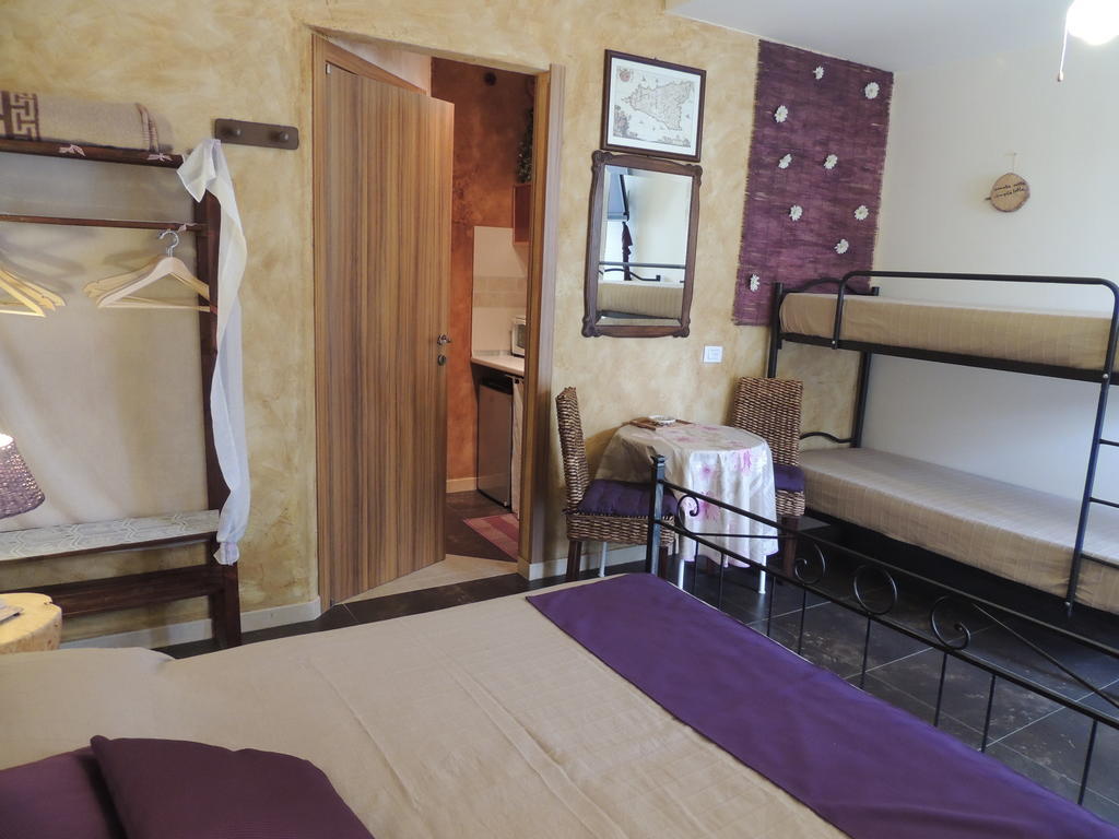 Monolocale L'Abbraccio Apartment Ragusa Bilik gambar